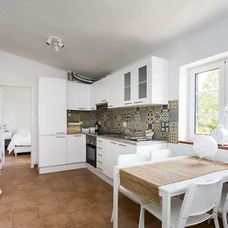 Cosy Bungalow By The Getaway Collection * Cascais